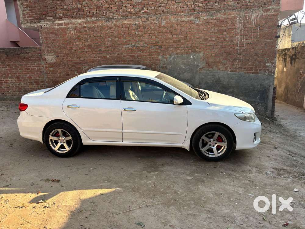 Toyota Corolla Altis 2010-2013 Diesel D4dg, 2012, Diesel