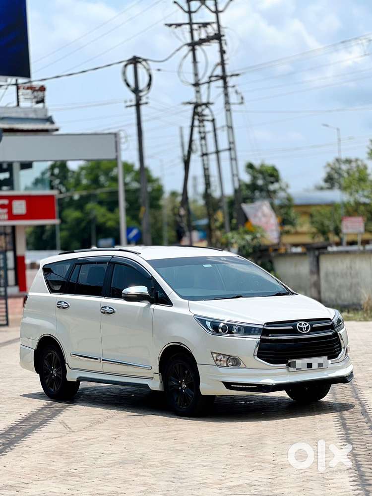 Toyota Innova Crysta 2.8 Z, 2017, Diesel