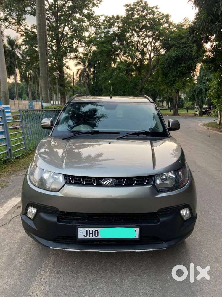 Mahindra Kuv 100 Mfalcon D75 K8 Dual Tone, 2016, Petrol