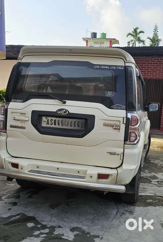 Scorpio S10 - 2015