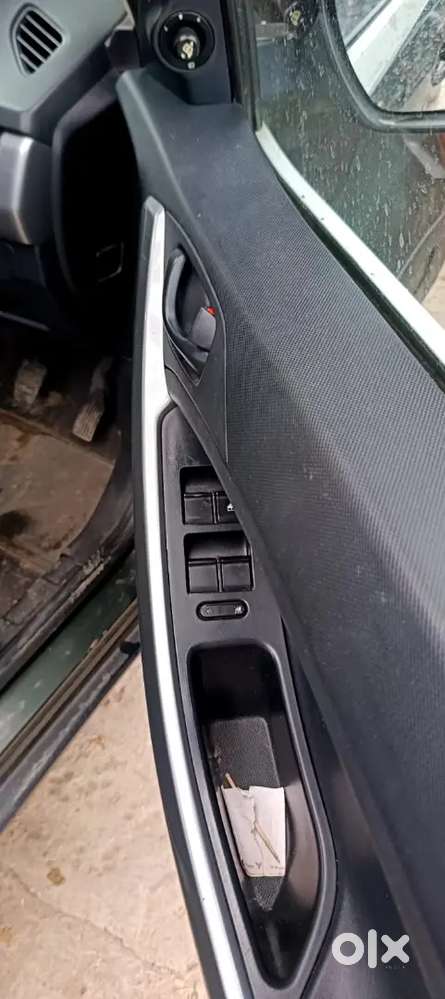 Tata Nexon 2022 Petrol Sunroof Insurance Valid