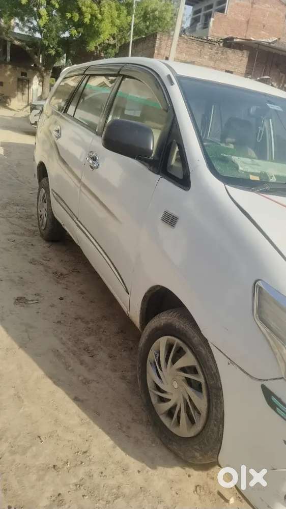 Toyota Innova 2008 Diesel 200000 Km Driven
