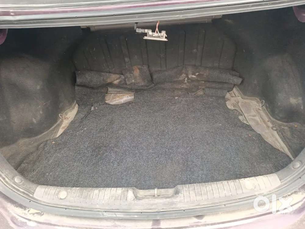 Hyundai Verna 2011 Very Good Condition Ac And Music Not Working