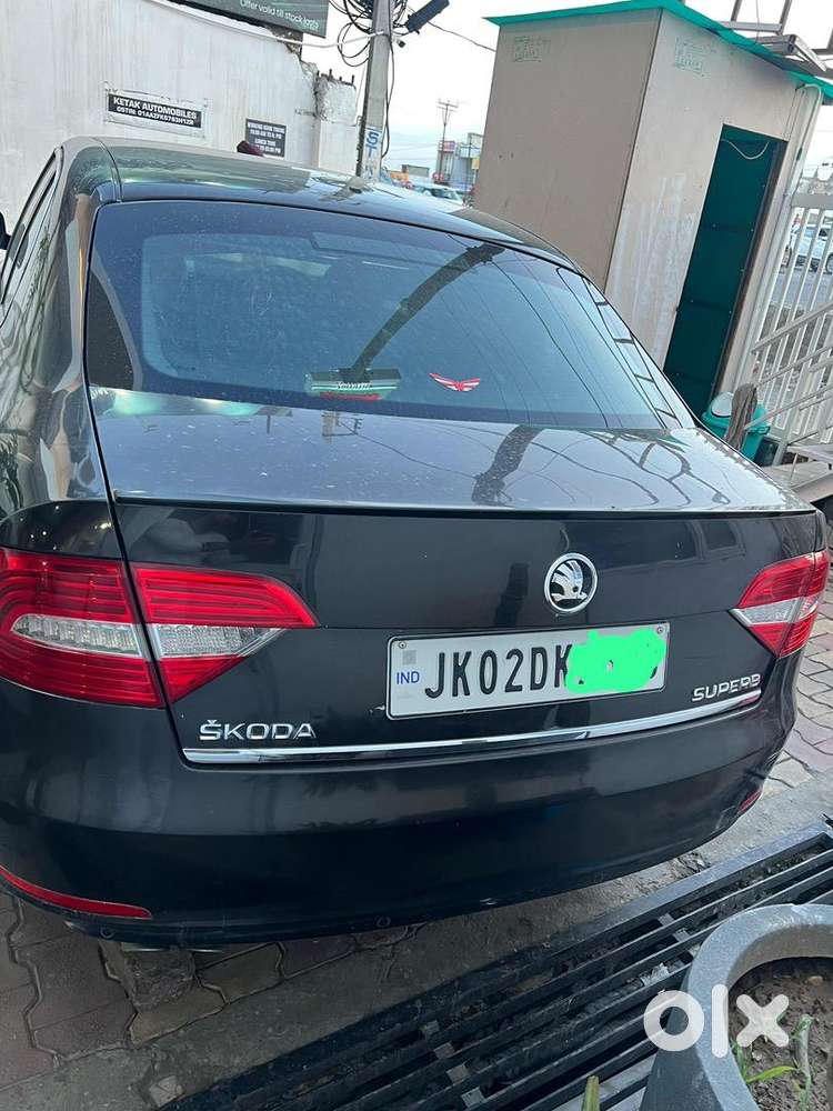 Skoda Superb 2015 Petrol Well Maintained