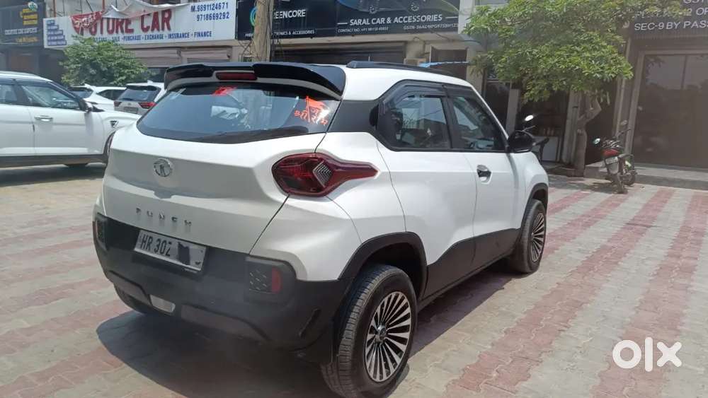 Tata Punch 2023 Petrol 30000 Km Driven