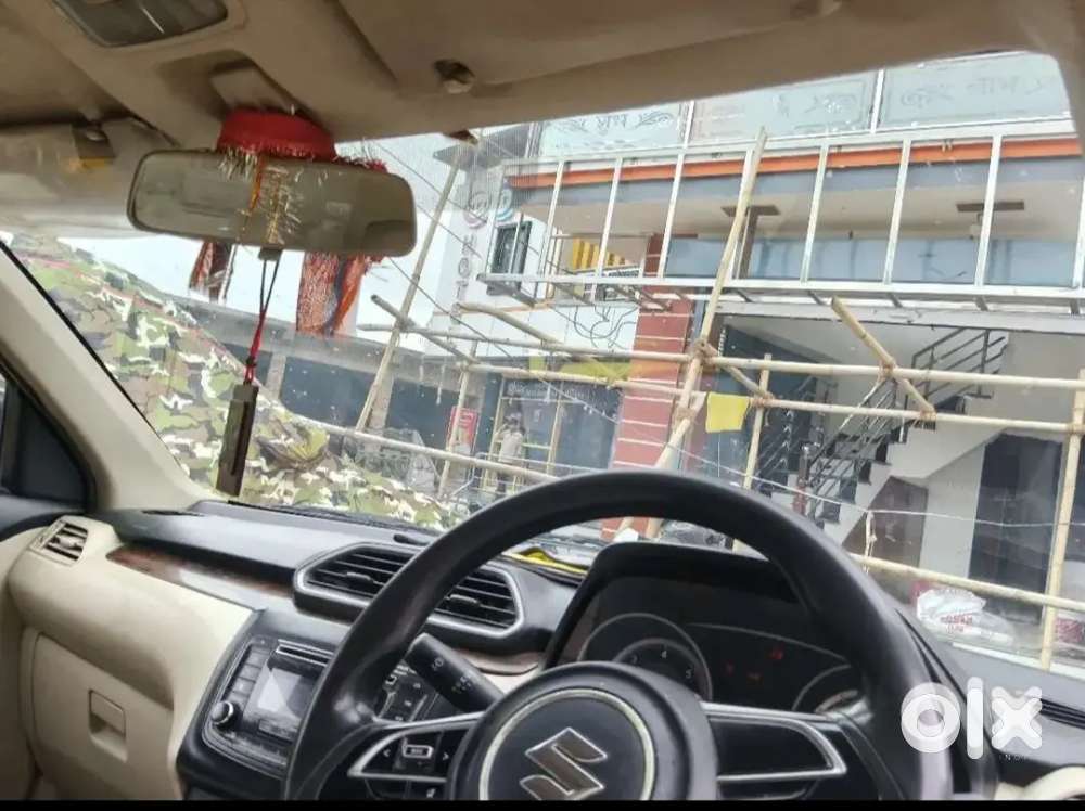 Swift Car Second Owner And 2017 Model And Manual