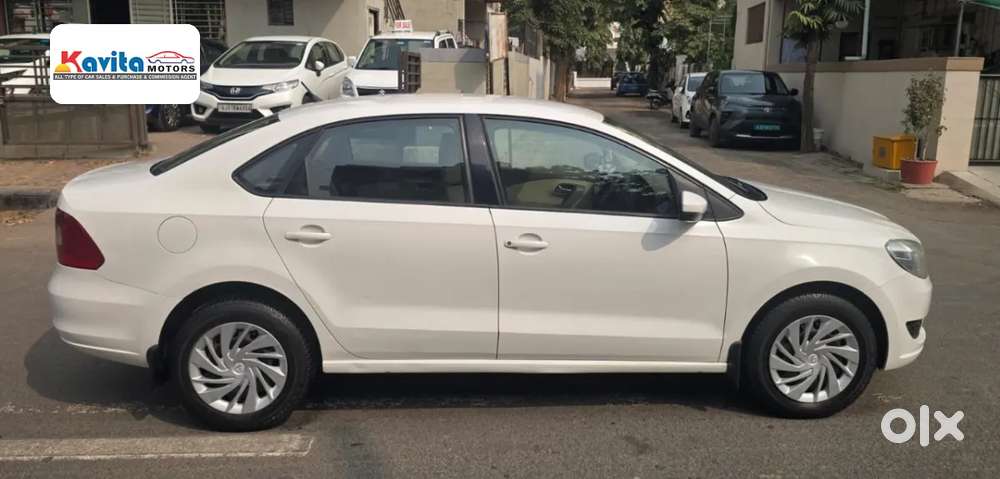 Skoda Rapid 1.5 Tdi Style/1.5 At Style, 2016, Diesel