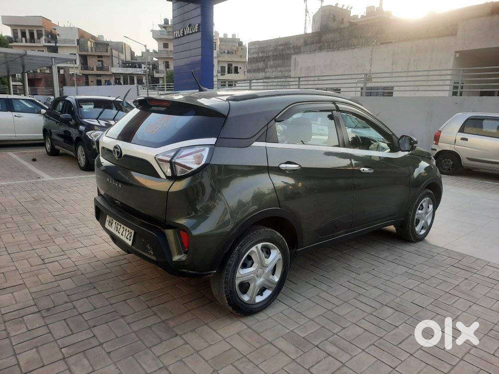 Tata Nexon 1.2 Revotron Xm (s), 2022, Petrol