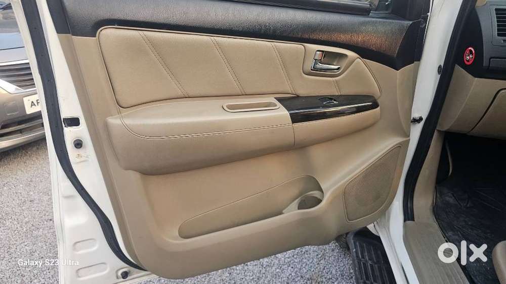 Toyota Fortuner 3.0 4x2 Automatic, 2014, Diesel