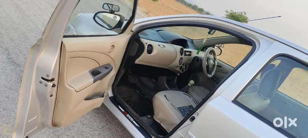 Toyota Etios 2015 Diesel Showroom Track Vehicle