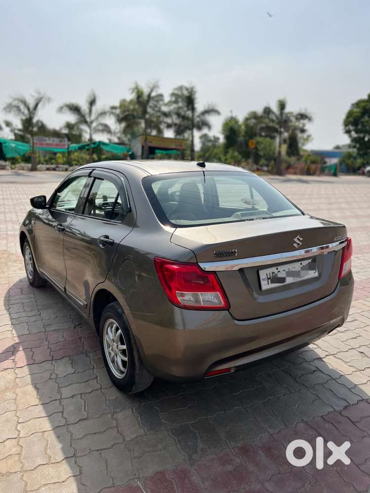 Maruti Suzuki Swift Dzire Lxi Optional-o, 2017, Petrol