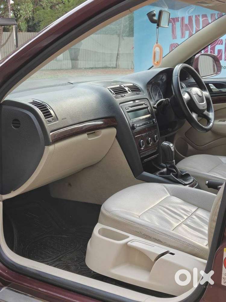 Skoda Laura Elegance 2.0 Tdi Cr Mt, 2012, Diesel