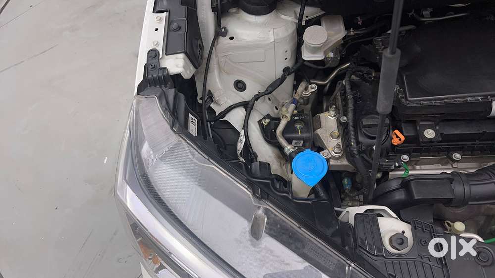 Maruti Suzuki Xl6 1.5 Alpha Mt, 2022, Petrol