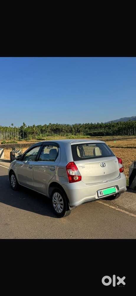 Toyota Etios Liva 2015