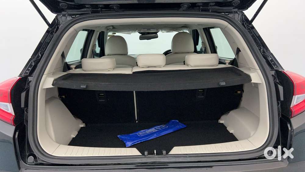 Mahindra Xuv300 W8 Option Diesel, 2023, Diesel