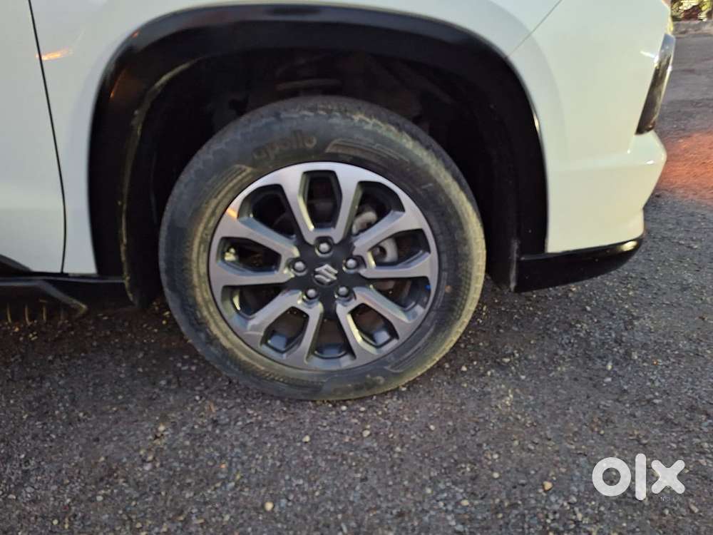 Maruti Suzuki Grand Vitara, 2022, Petrol