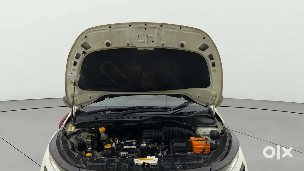 Tata Altroz 1.2 Xe, 2021, Petrol