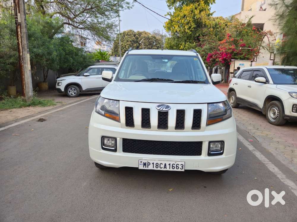 Mahindra Tuv 300 T10, 2019, Diesel