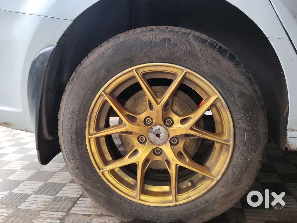 Volkswagen Vento 1.5 Highline 2013