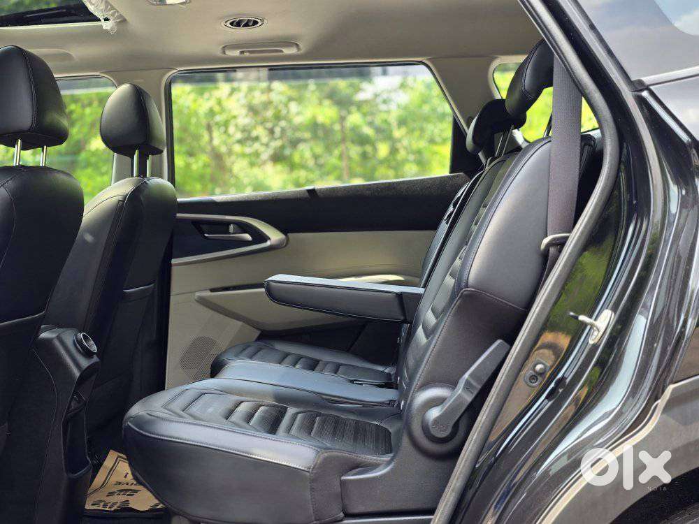 Kia Carens G1.5 6mt Gravity, 2025, Petrol