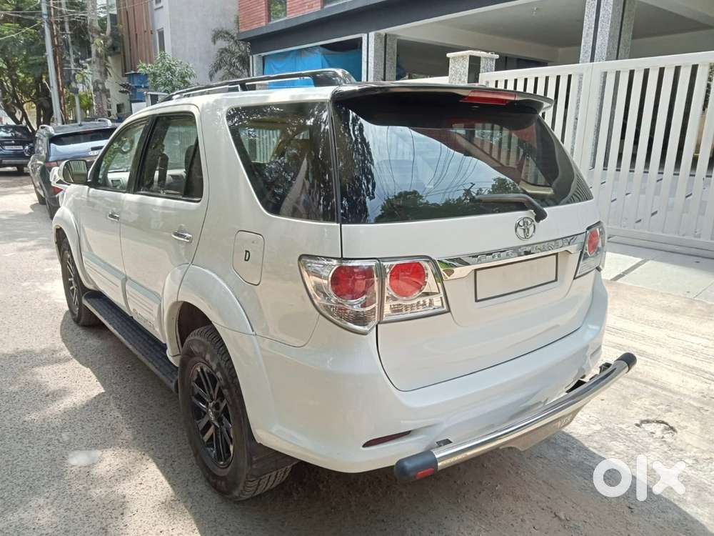 Toyota Fortuner 2011 Diesel