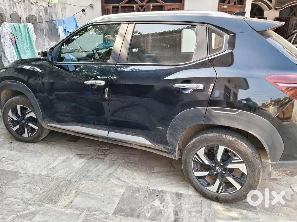 Nissan Magnite 2025 Petrol Well Maintained