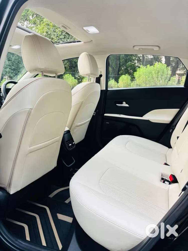 Hyundai Verna 1.5 Sx (o) Vtvt, 2023, Petrol