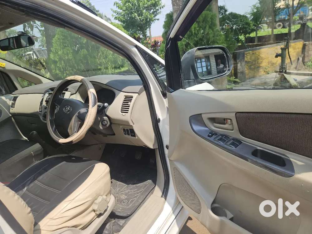 Toyota Innova 2.5 G 2013