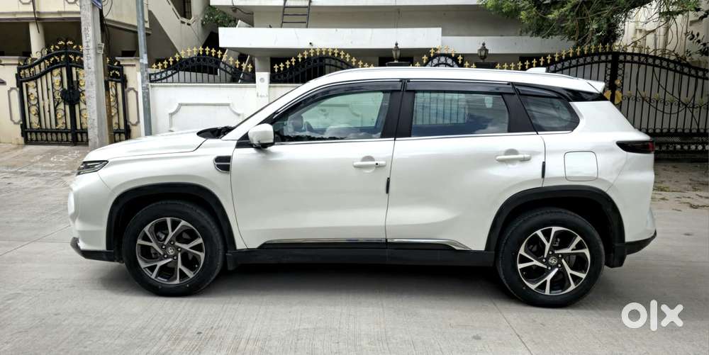 Toyota Urban Cruiser Hyryder 1.5 V Hybrid, 2022, Petrol