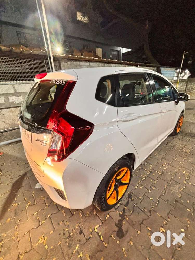 Honda Jazz 2015 Last Month Scratchless Condition