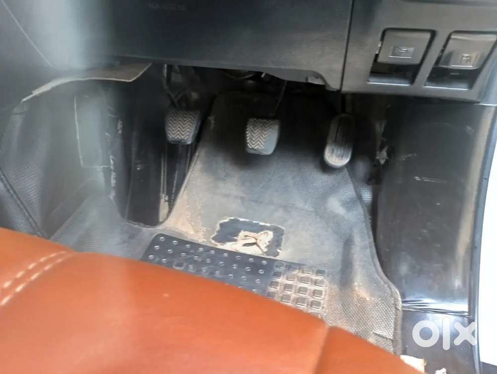 Toyota Innova Crysta 2019 Diesel Manual