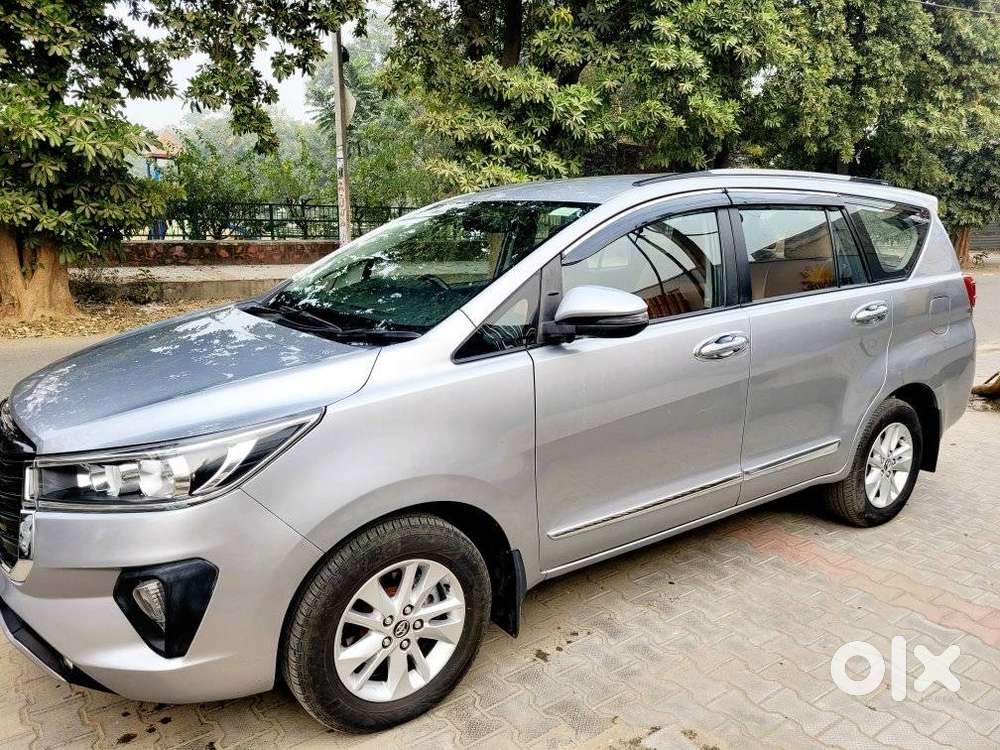 Toyota Innova Crysta