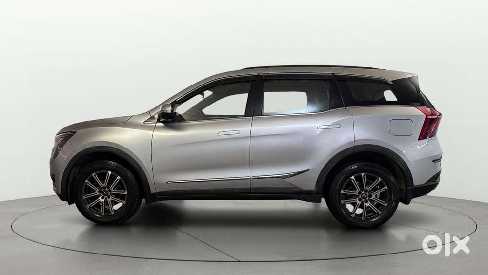Mahindra Xuv700 2.0 Ax 7 Petrol At Luxury Pack Str, 2022, Petrol