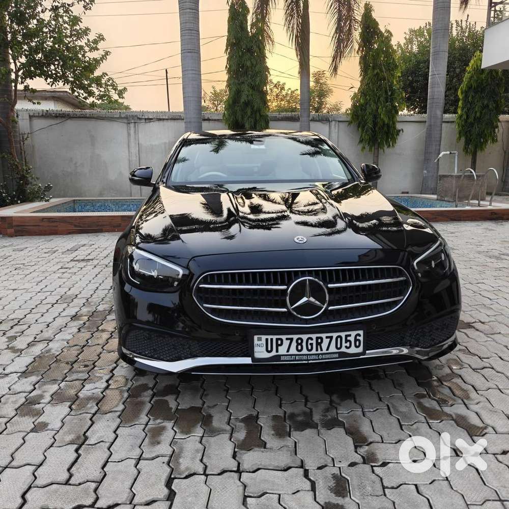 Mercedes E220d Exclusive Rear Recliner