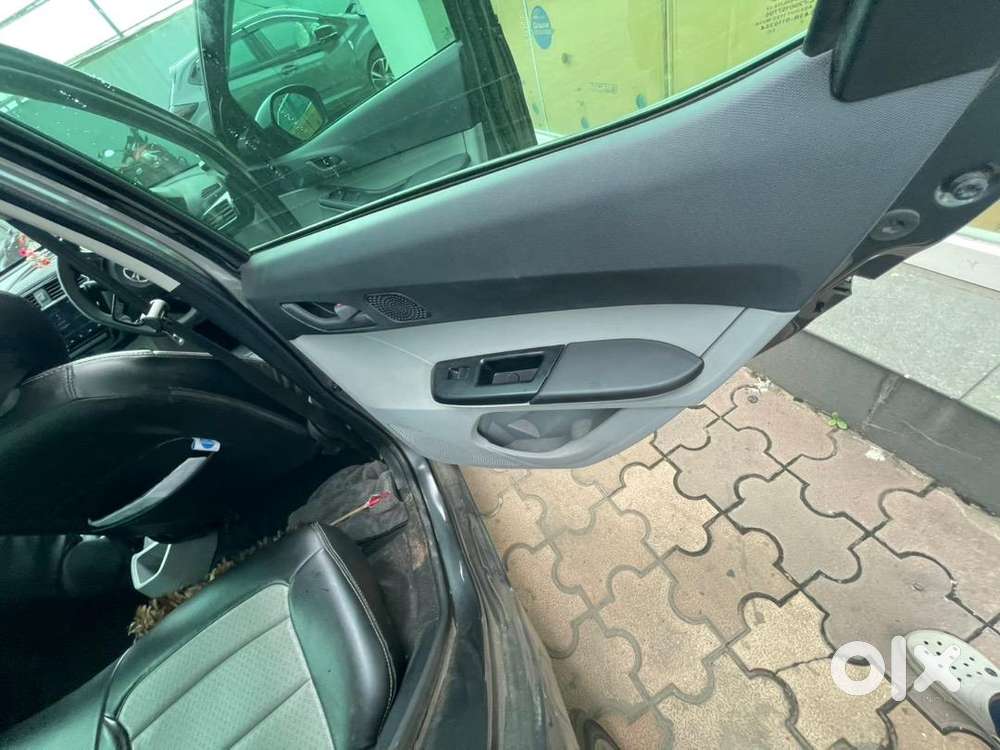 18000 Km Driven 2023 Model Tiago