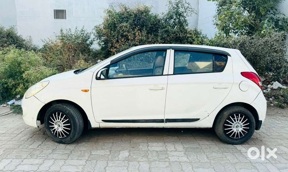 Hyundai I20 Petrol Manual 2009