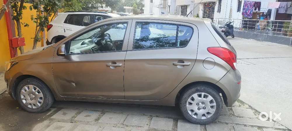 Hyundai I20 2012 Petrol 95000 Km Driven