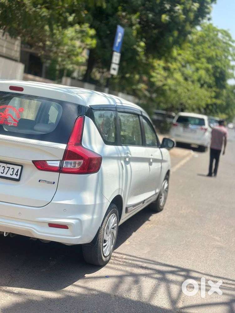Maruti Suzuki Ertiga Vxi Abs Bs Iv, 2024, Petrol