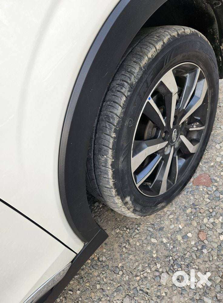 Mahindra Xuv300 W8, 2019, Petrol