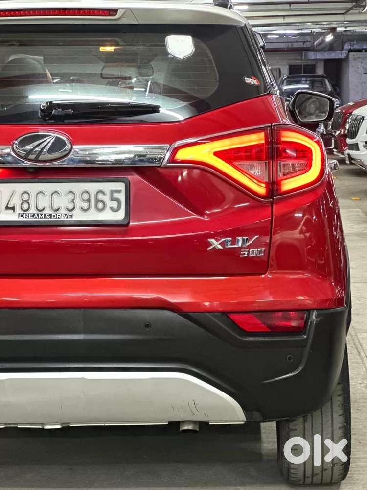 Mahindra Xuv300 W8 Option Dual Tone, 2021, Petrol