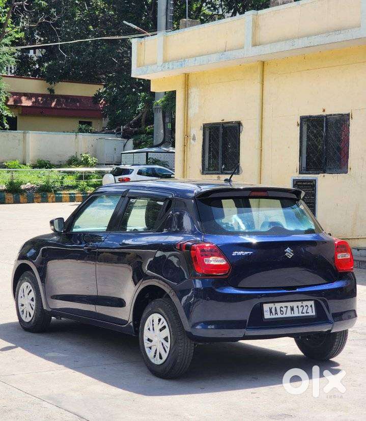 Maruti Suzuki Swift Vxi + Manual, 2022, Petrol