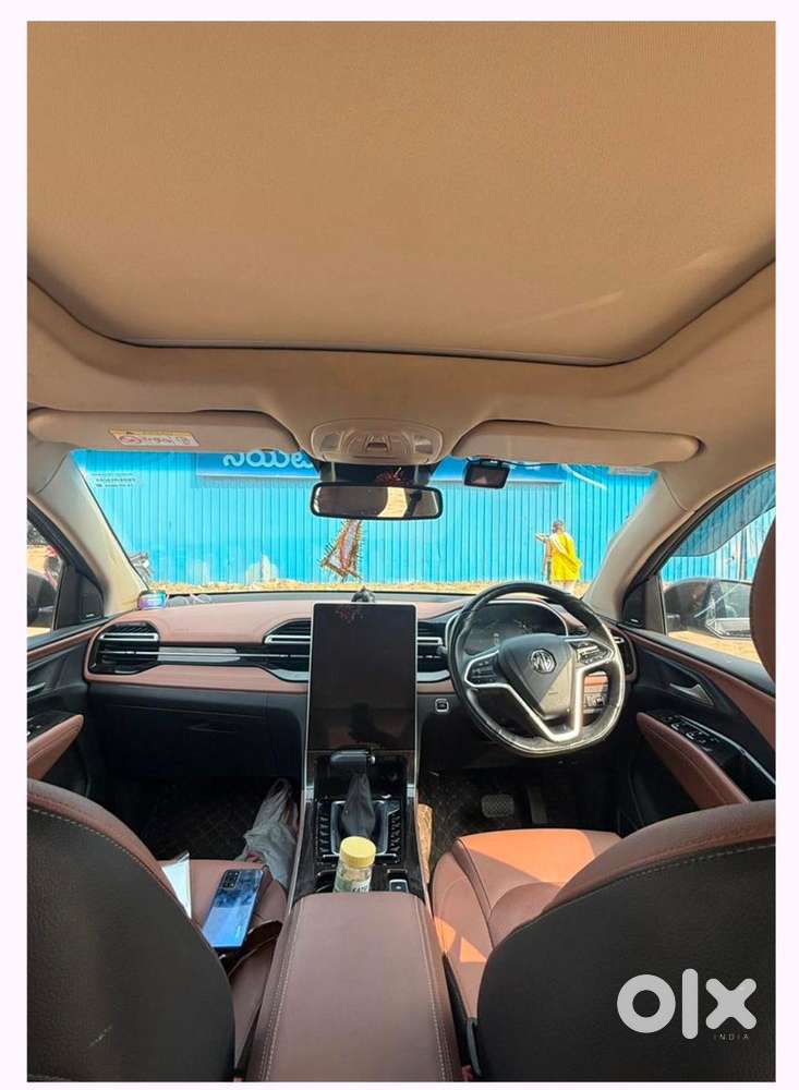 Mg Hector Plus Petrol 2024 - Top End