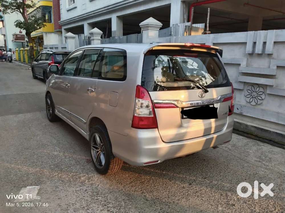 Toyota Innova Diesel 2.5v 8str