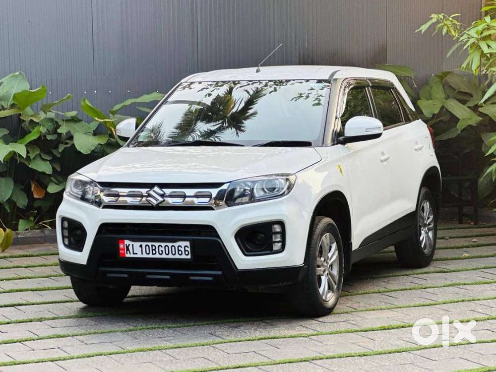Maruti Suzuki Brezza 1.5 Lxi Smart Hybrid, 2021, Petrol