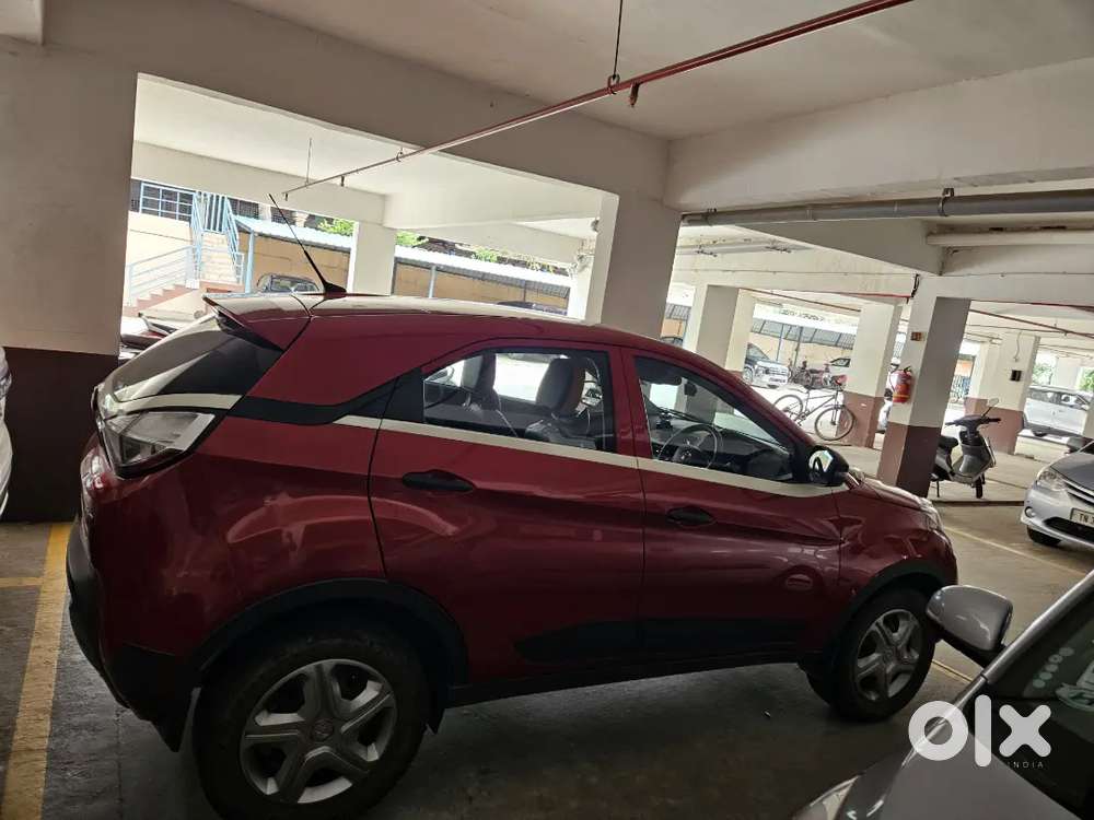Tata Nexon Xma Automatic  Aug 2019  26k Km  ₹6.99 Lakh