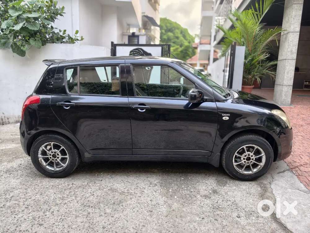 Maruti Suzuki Swift 2009 Diesel 150000 Km Driven