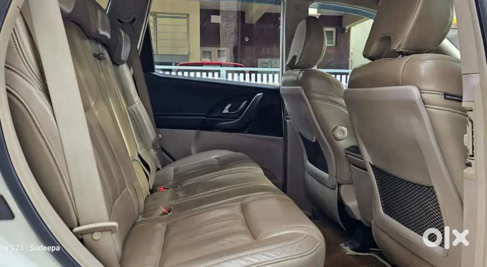 Mahindra Xuv500 Diesel Automatic 2nd Owner 2017