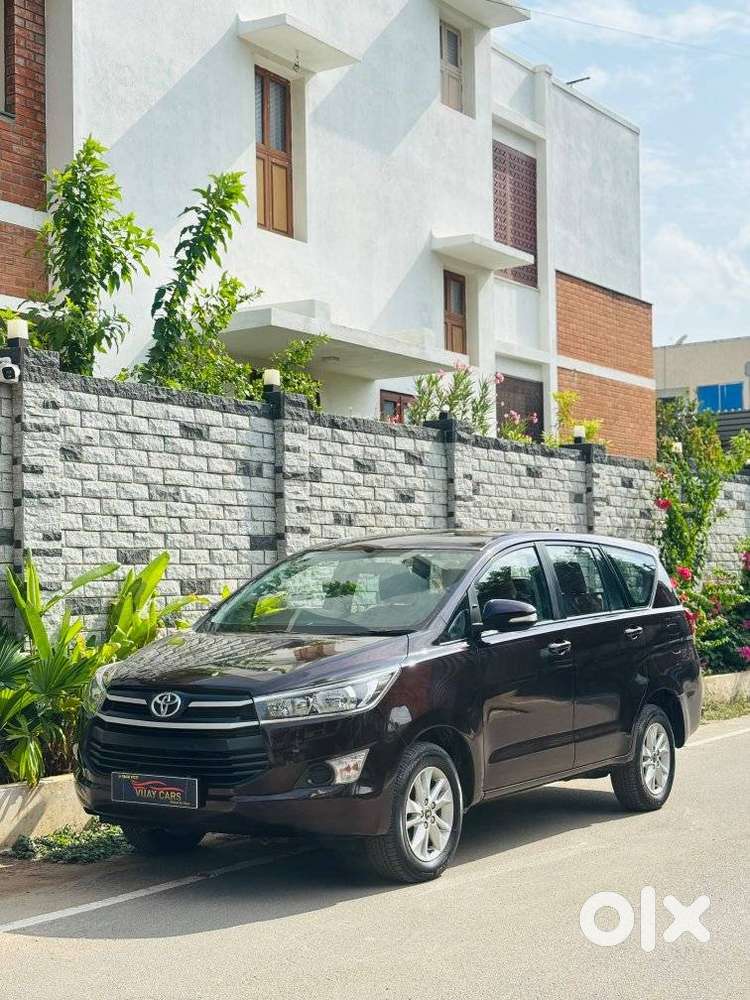 Toyota Innova Crysta 2.4 G Mt 8s, 2017, Diesel