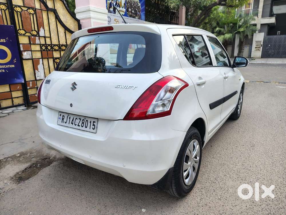 Maruti Suzuki Swift Lxi, 2015, Petrol