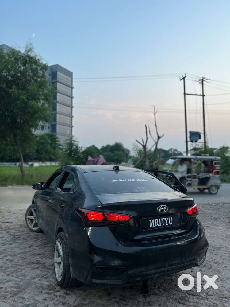 Hyundai Verna Petrol 2019